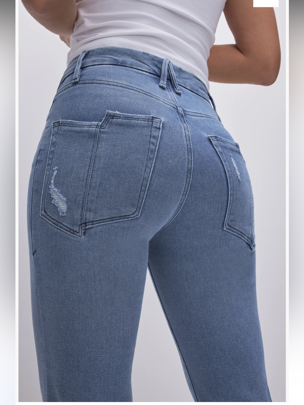 NWT Good American  Good Legs Straight in Light Blue Wash